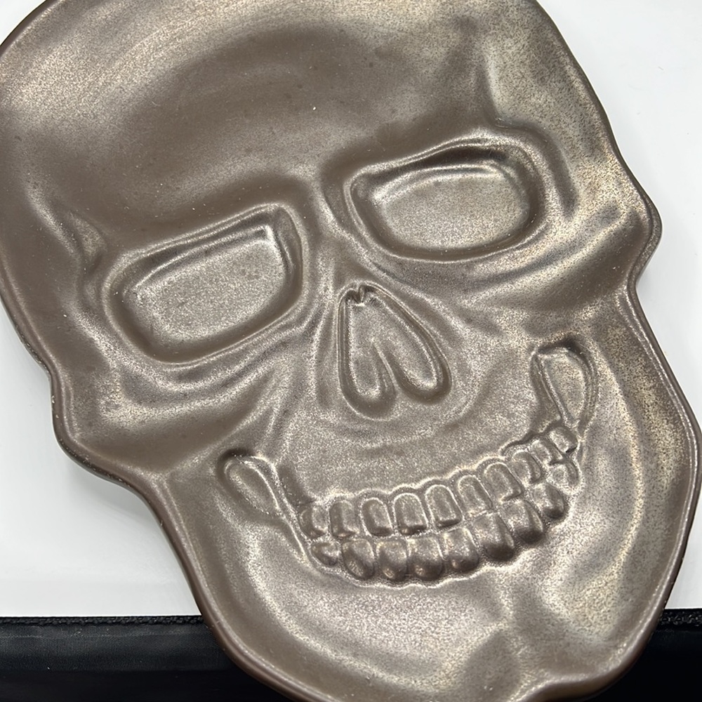Target Threshold Skull Stoneware - Picture 2 of 5
